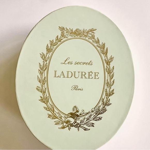 Authentic Laduree keychain from Vancouver store - Picture 2 of 2